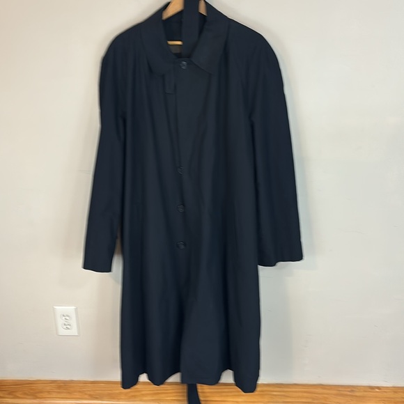Jos A Banks Black Trench Coat with Removable Liner Size 44R - Picture 1 of 12